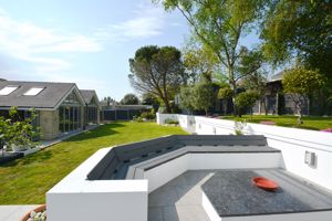 Photo 8- click for photo gallery